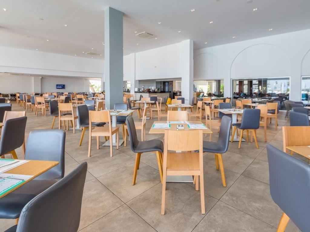 restaurants-restaurant