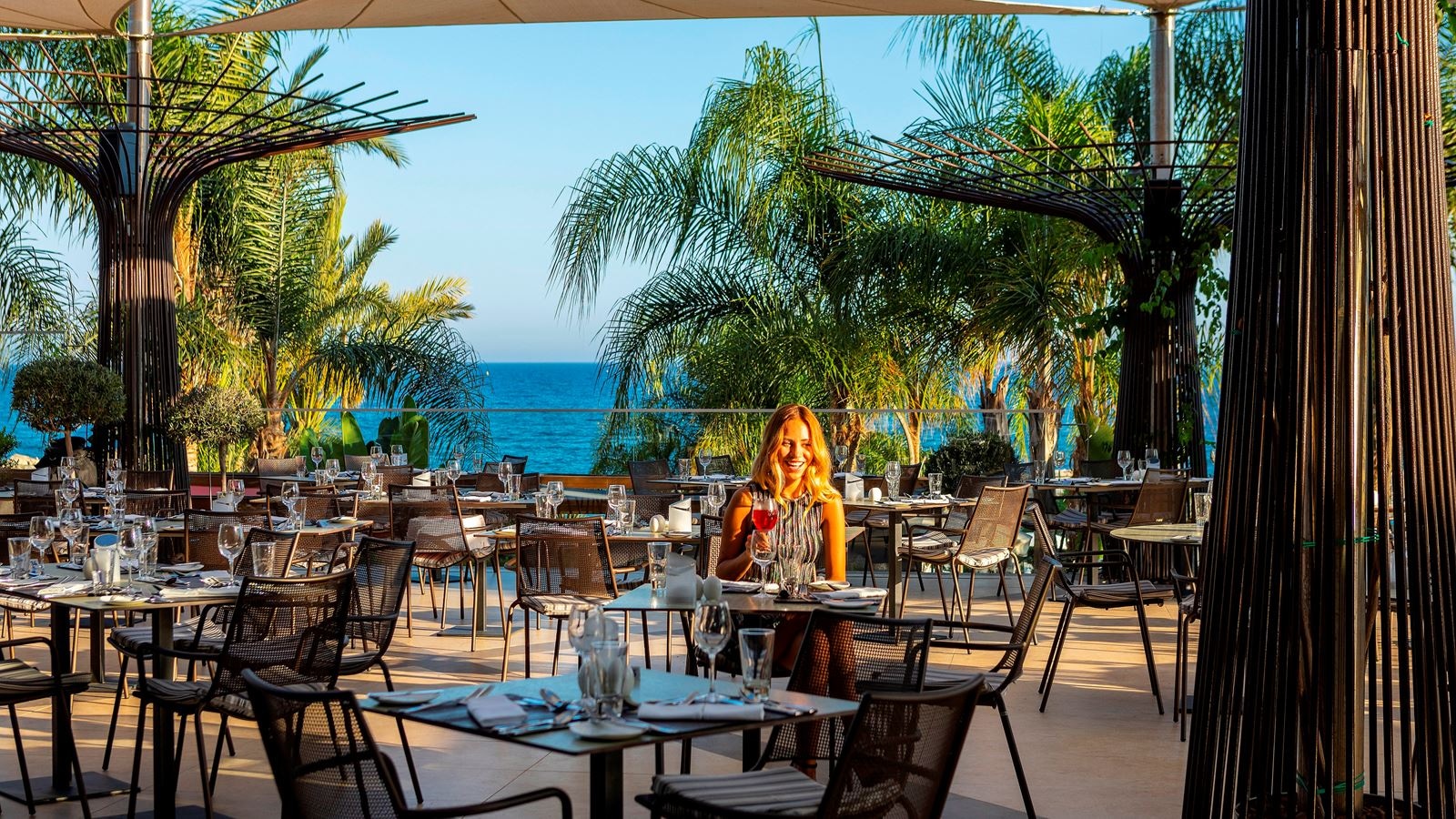 restaurants-kalypso-gardens