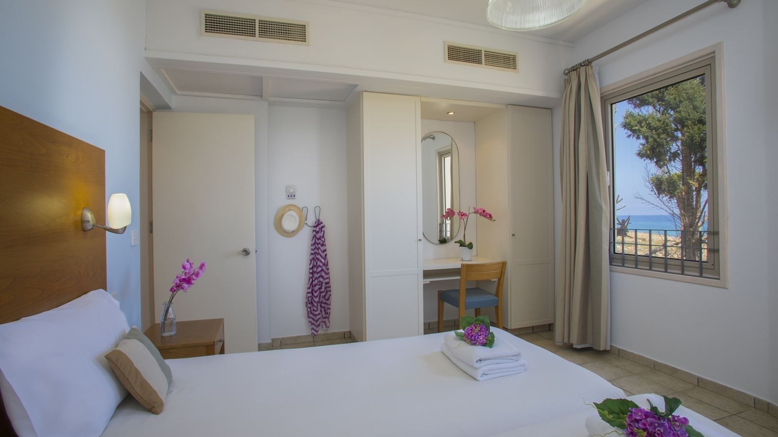 rooms-2-bedroom-standard-apartment-lateralseaview-balcony-or-terrace