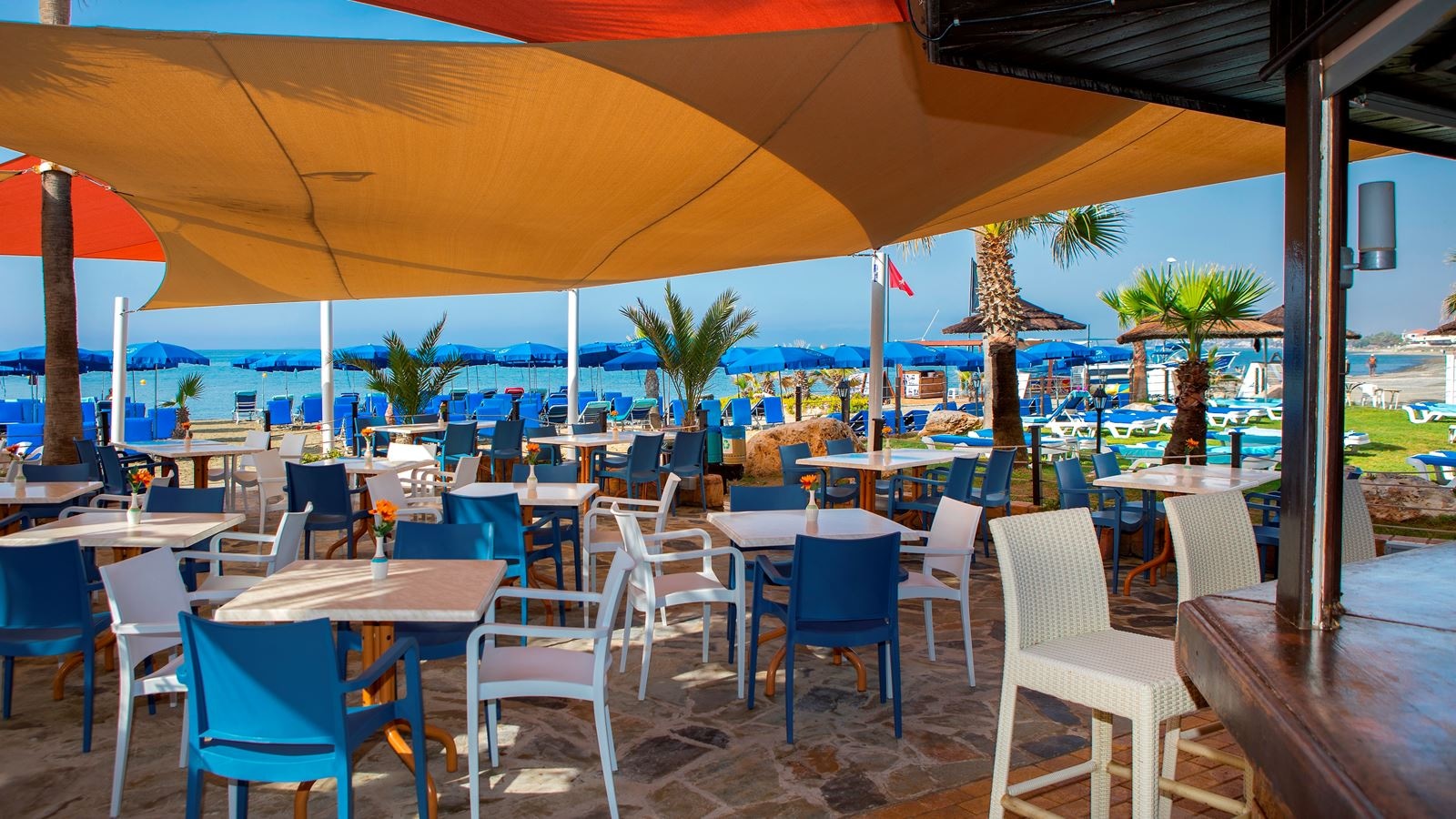 bars-poseidon-beach-bar