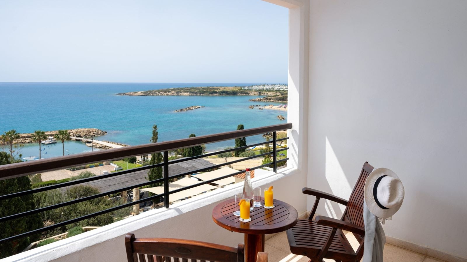 rooms-twin-standard-room-seaview