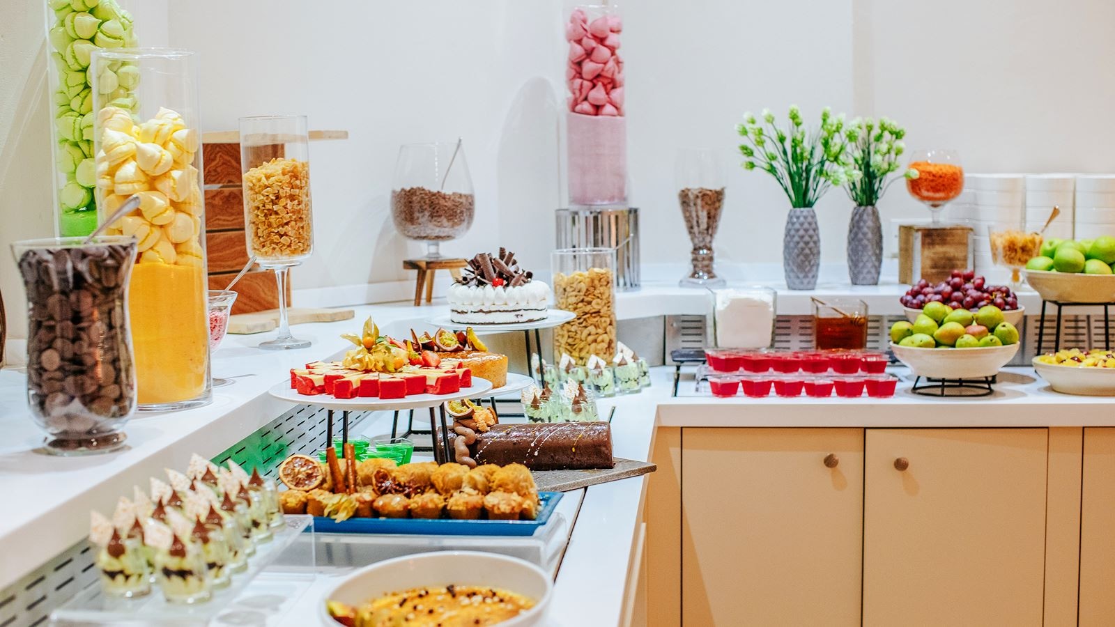 restaurants-restaurants