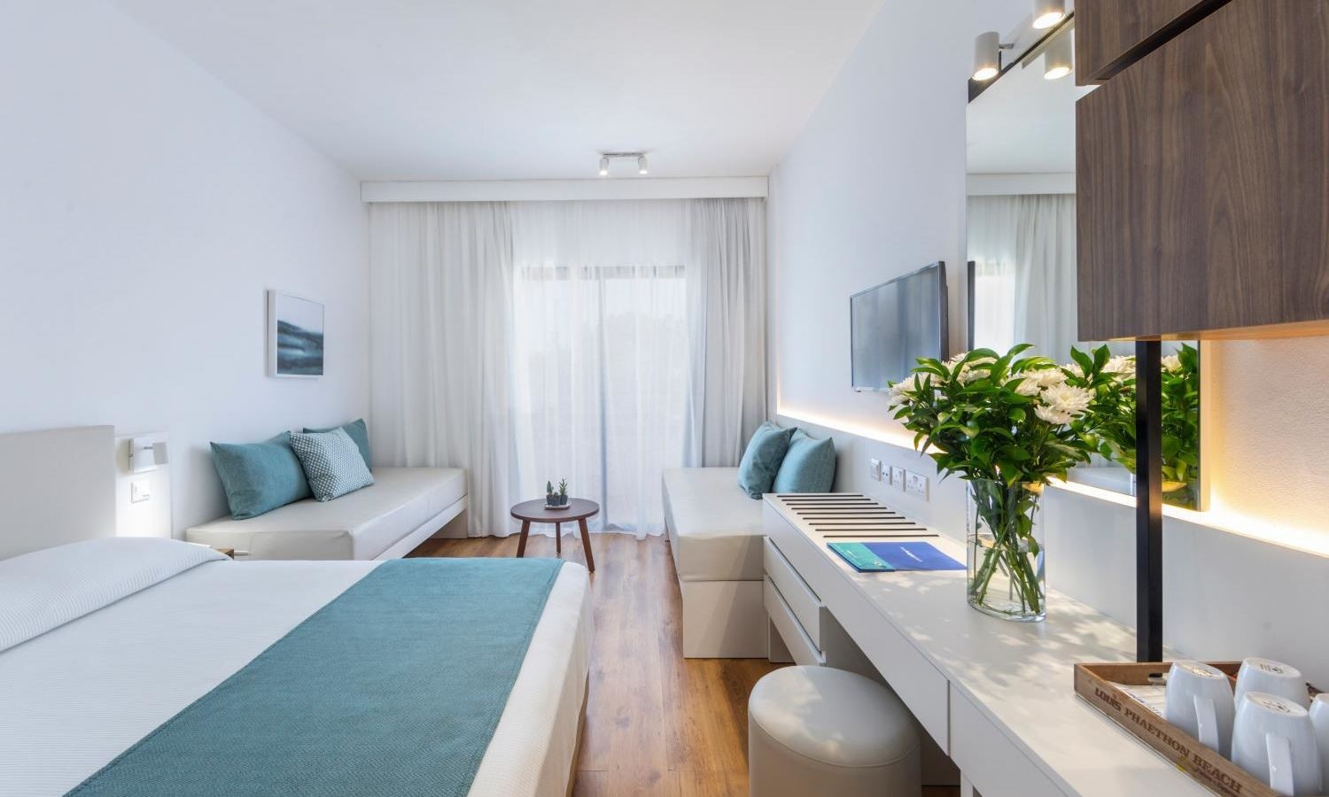 rooms-single-room-seaview-balcony