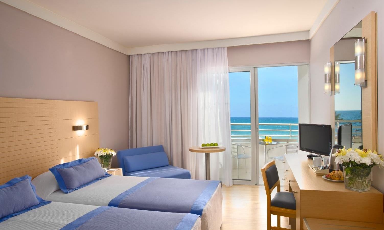 rooms-standard-room-seaview