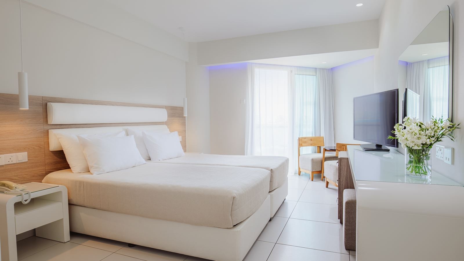 rooms-twin-deluxe-sea-view