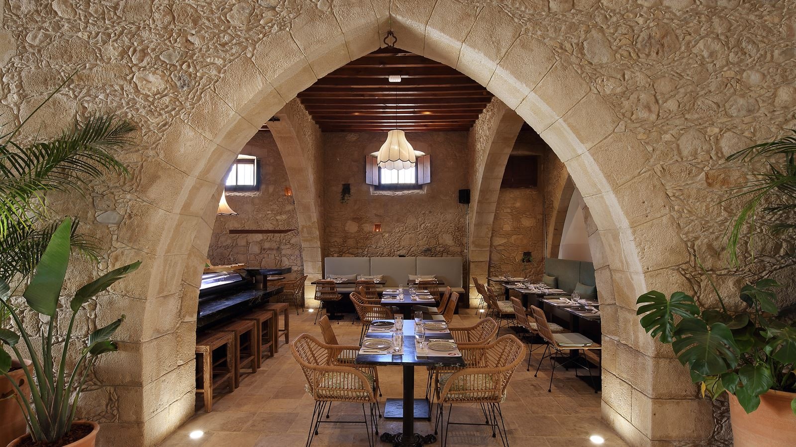 restaurants-restaurants