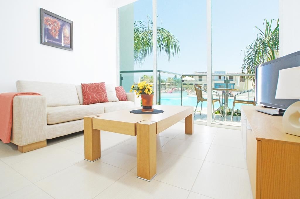 rooms-superior-apartment-poolview-balcony-or-terrace