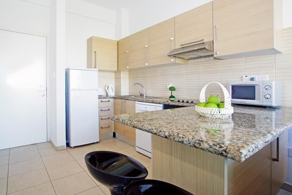 rooms-superior-apartment-balcony-or-terrace