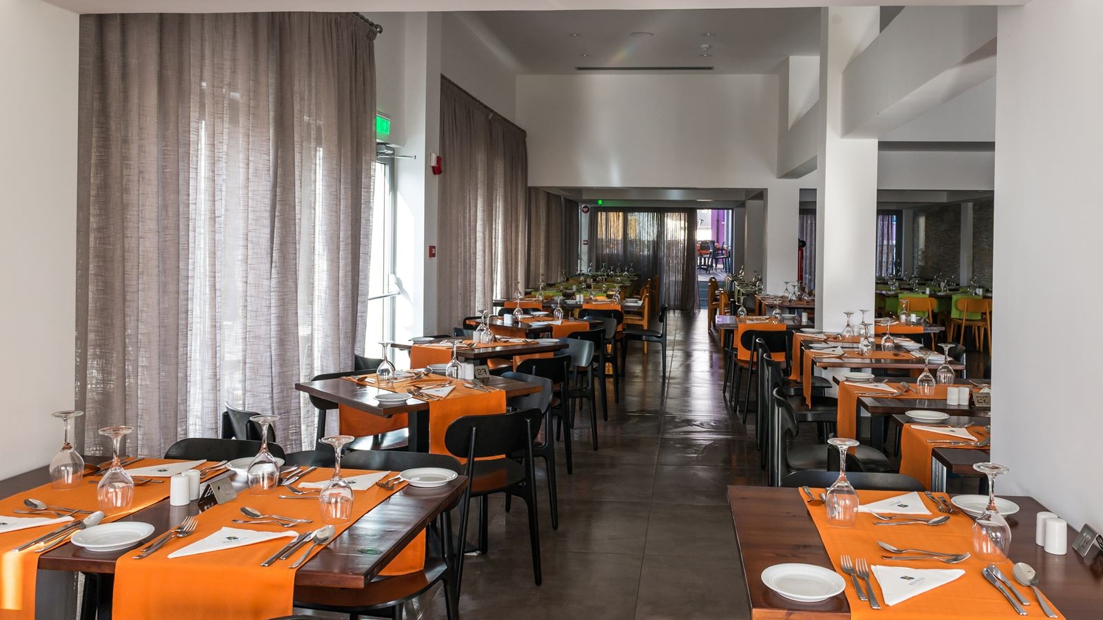 restaurants-restaurants