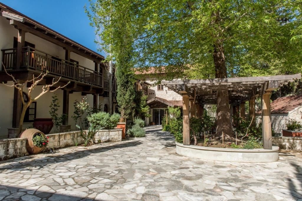 general-main-building