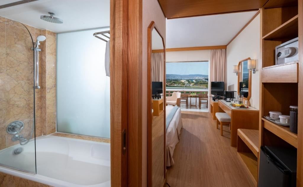 rooms-twin-land-view