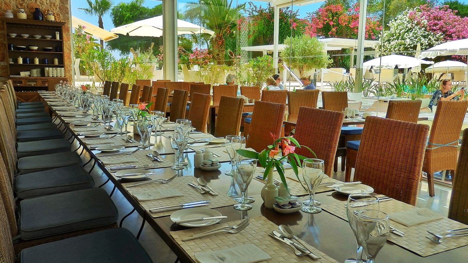 restaurants-aurora-café-restaurant