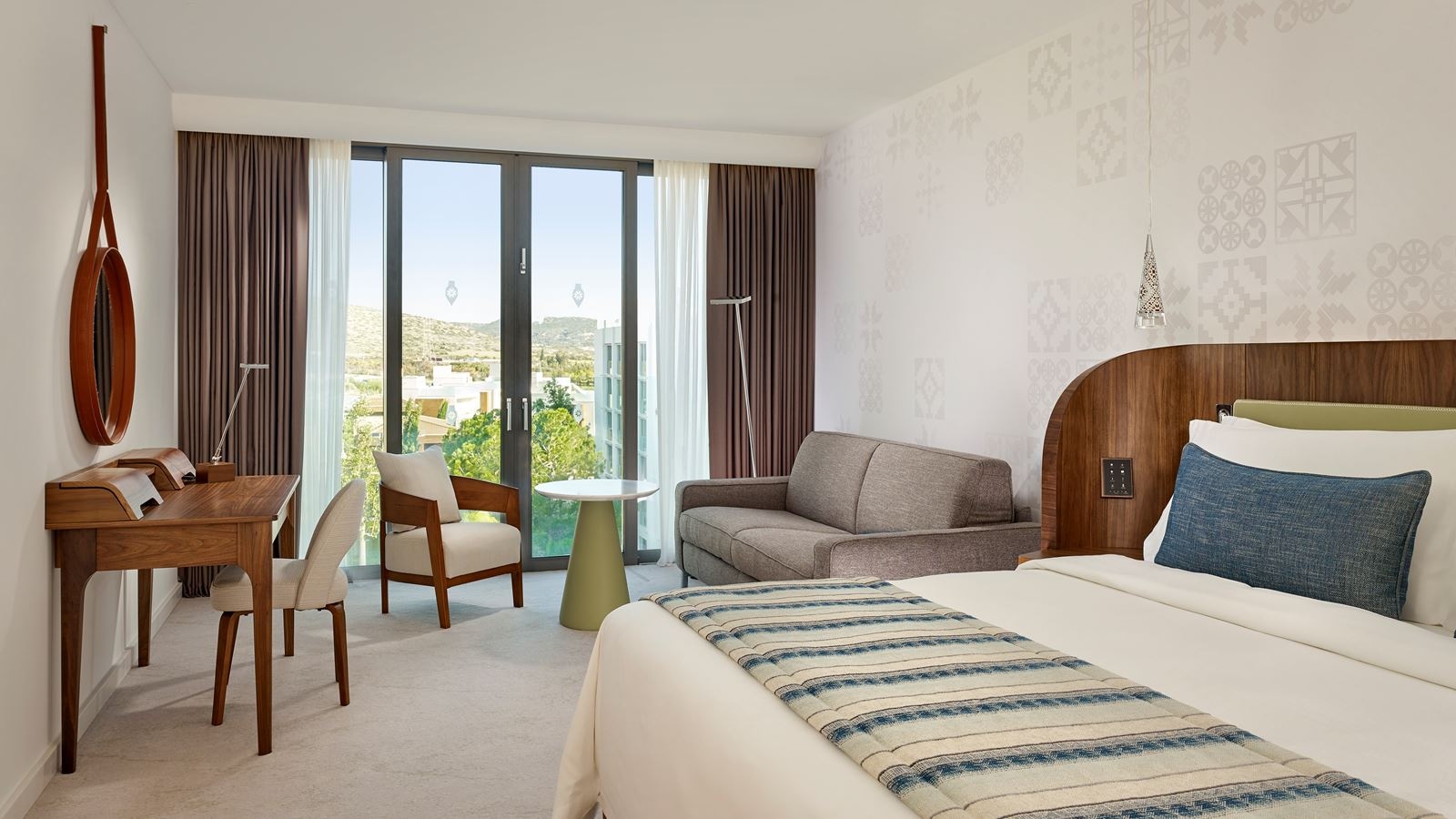 rooms-twin-superior-roominland-viewfrench-balcony