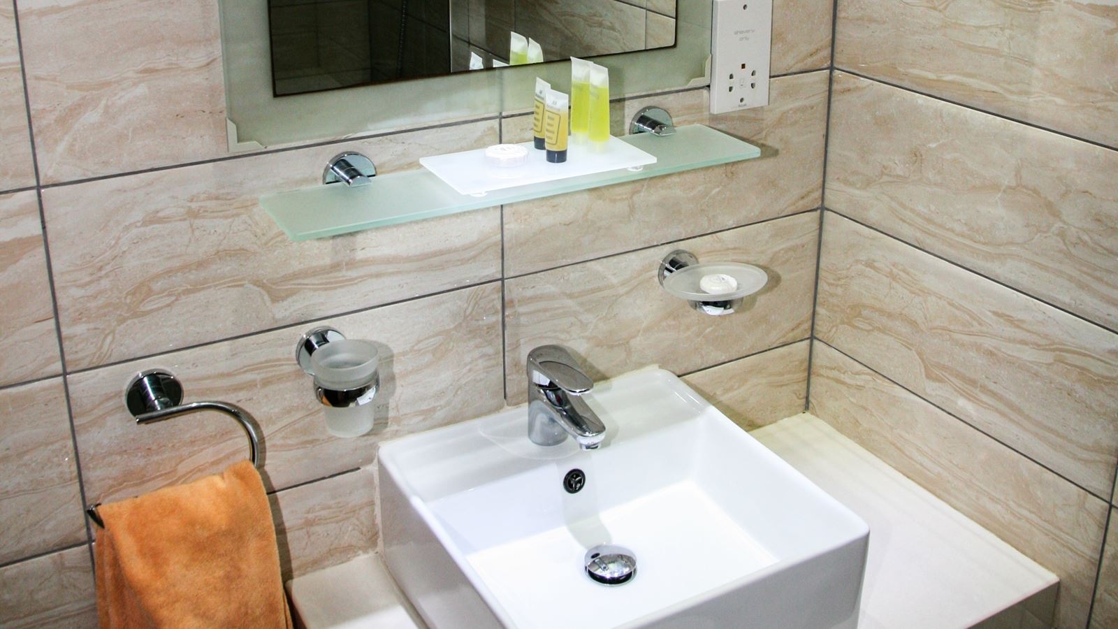 rooms-twin-standard-room-seaview