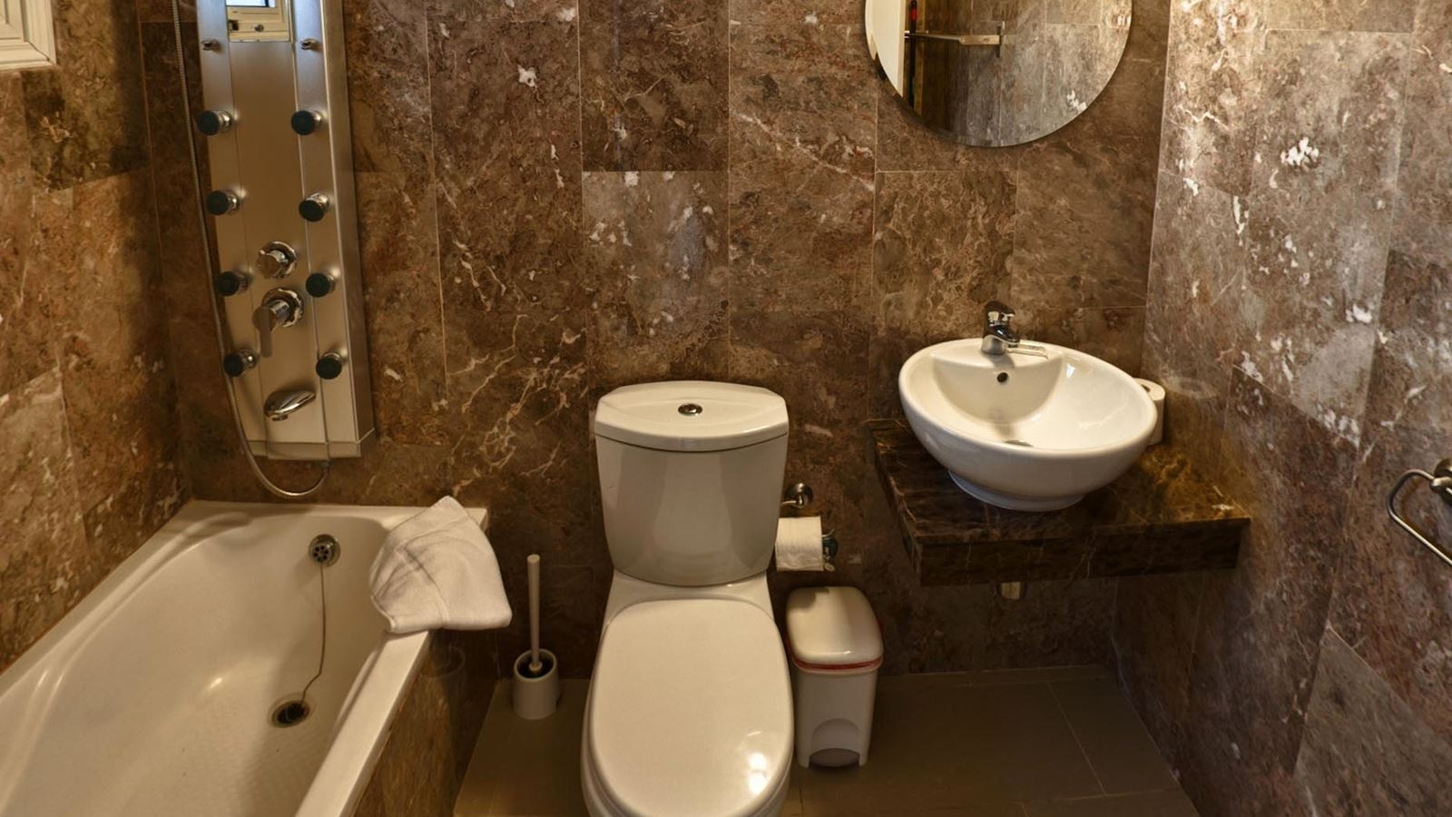 rooms-2-bedroom-standard-apartment-balcony-or-terrace