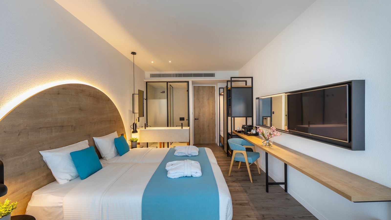 rooms-standard-room-inland-view-balcony