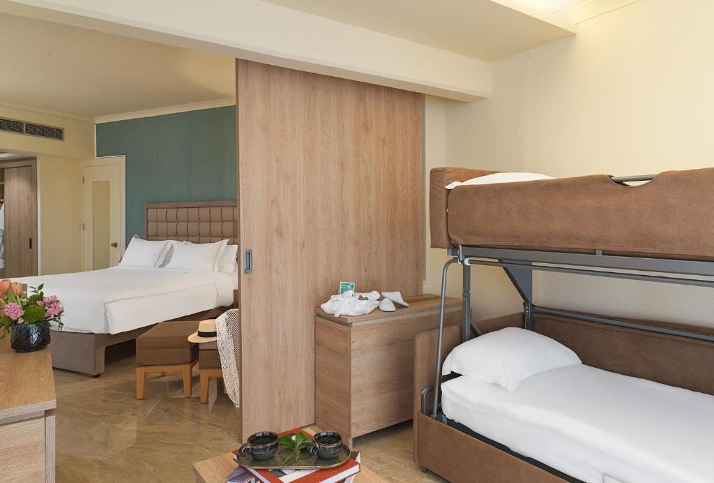 rooms-junior-suite-swimup