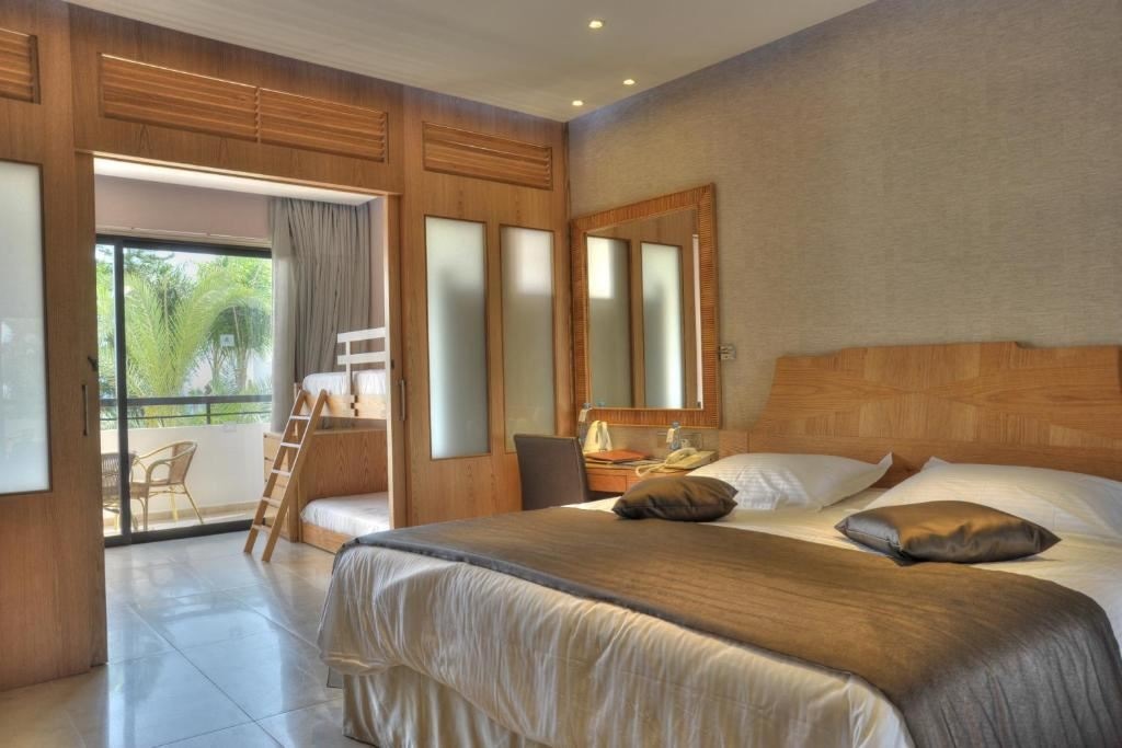 rooms-junior-suite-balcony