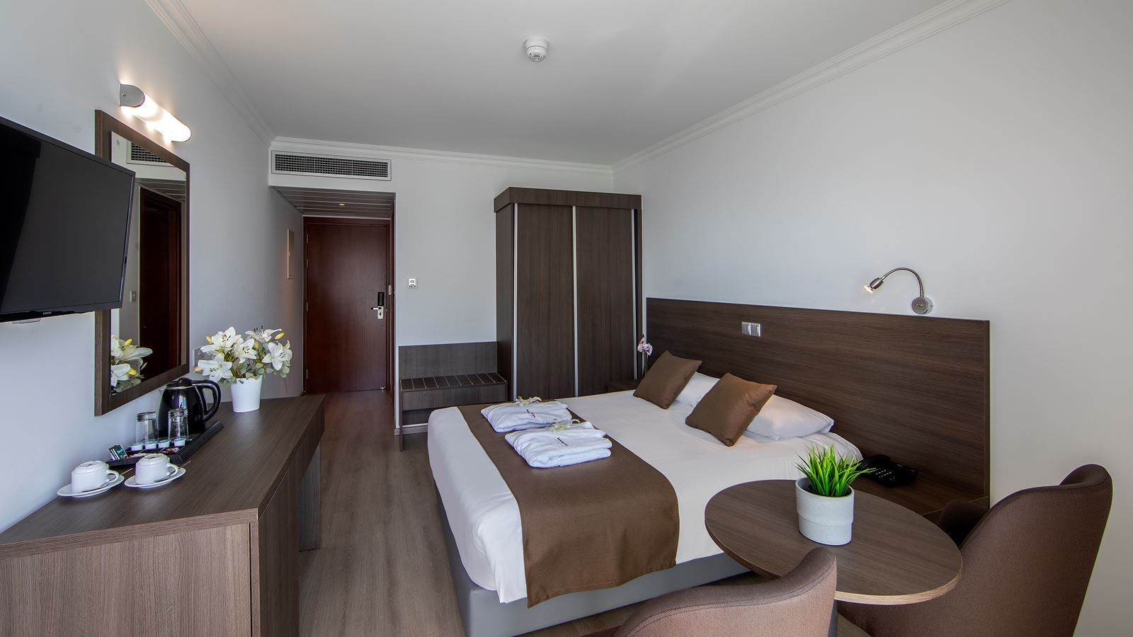 rooms-room-standard-balcony