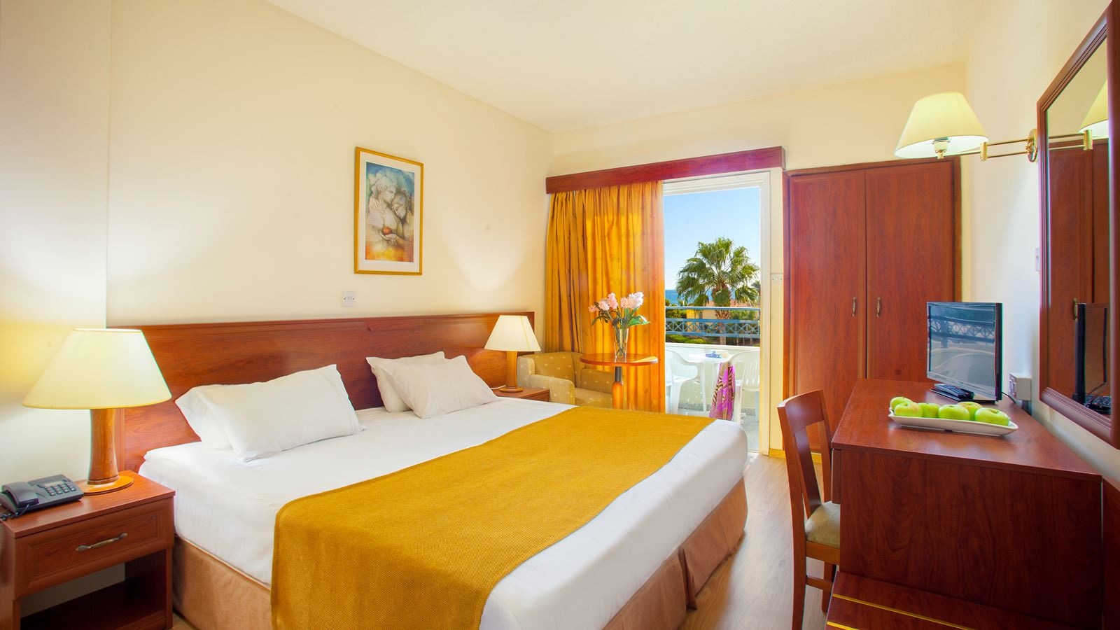 rooms-standard-room-balcony