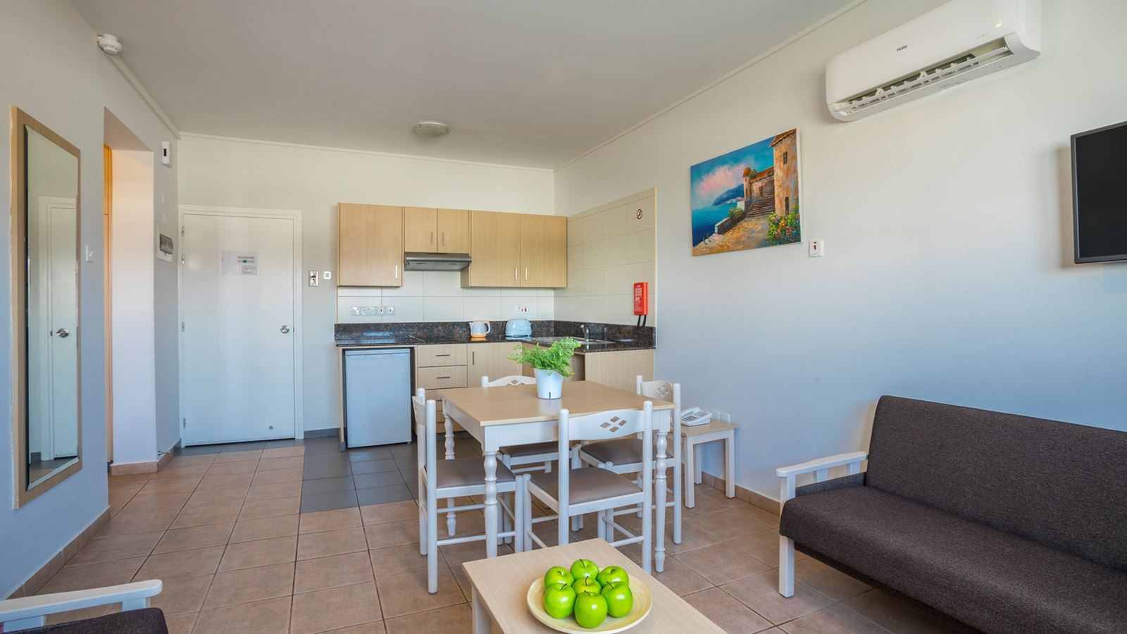 rooms-2-bedroom-superior-apartment