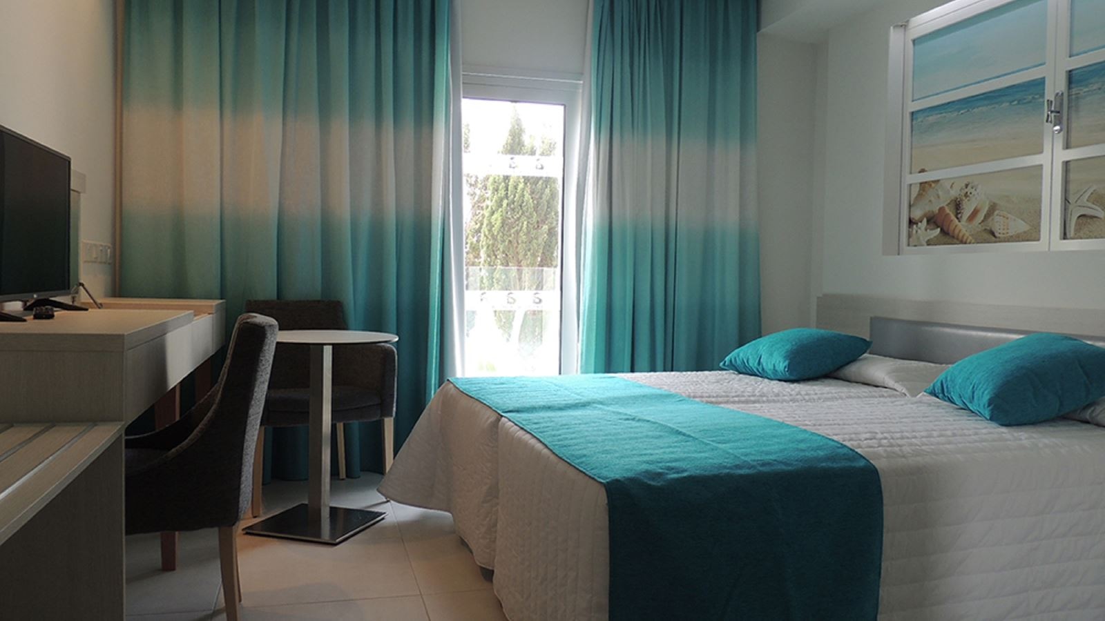 rooms-twin-inland-view