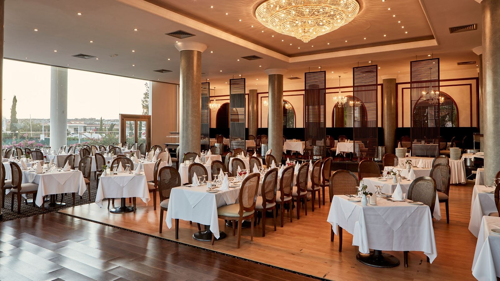 restaurants-antaeus-restaurant