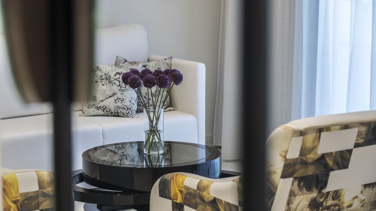 rooms-executive-suite-balcony