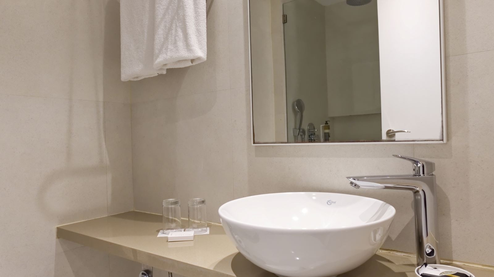 rooms-double-standard