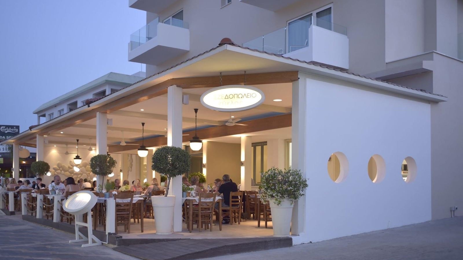 restaurants-restaurants