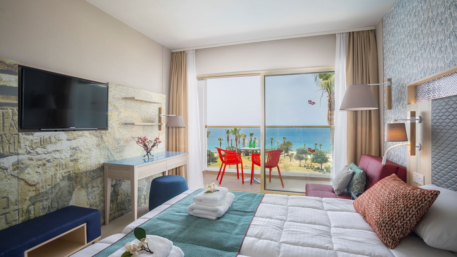 rooms-suite-sea-view-balcony--