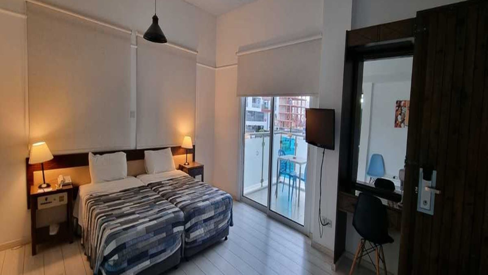 rooms-1-bedroom-suites