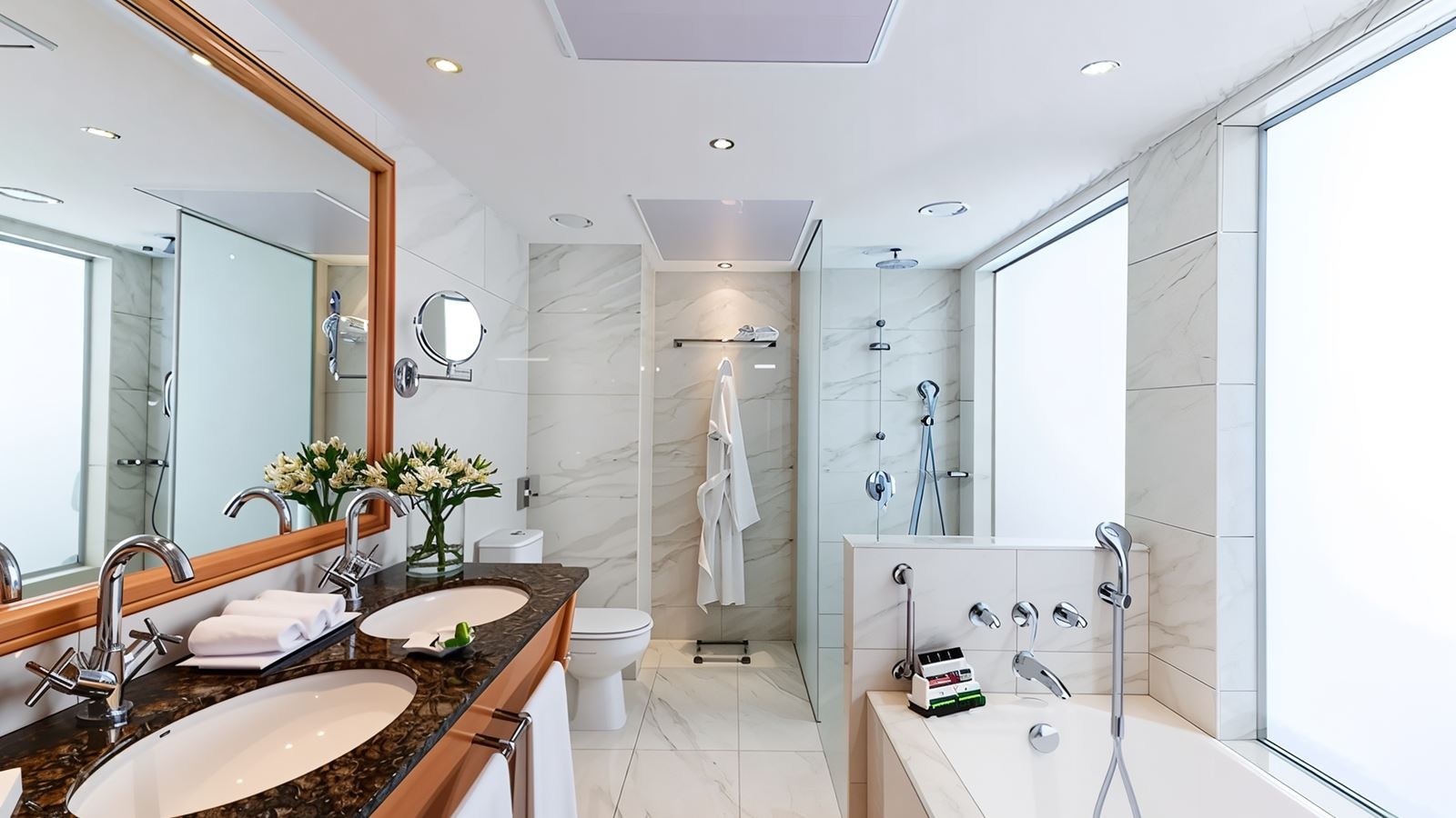 rooms-juniorsuite-land-view