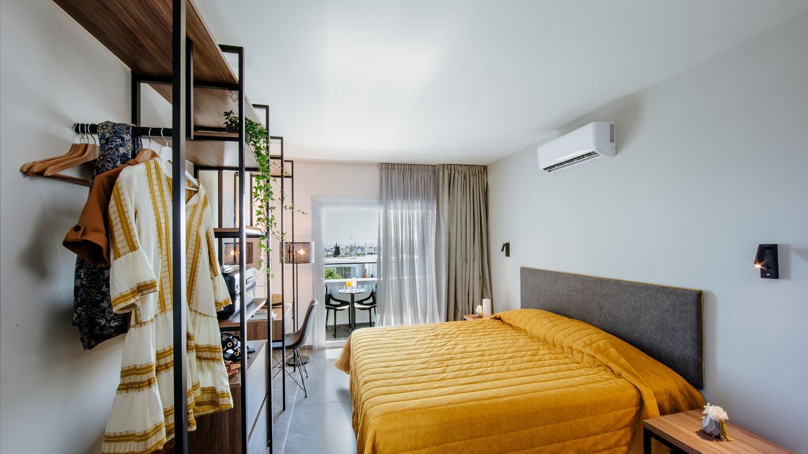 rooms-superior-room-balcony-or-terrace