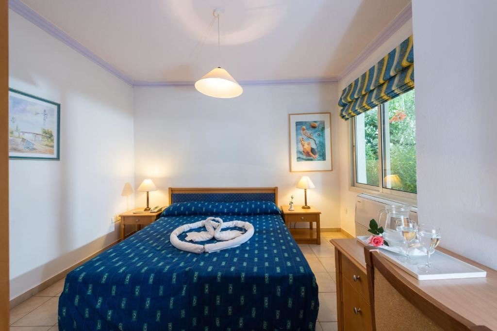 rooms-2-bedroom-standard-apartment