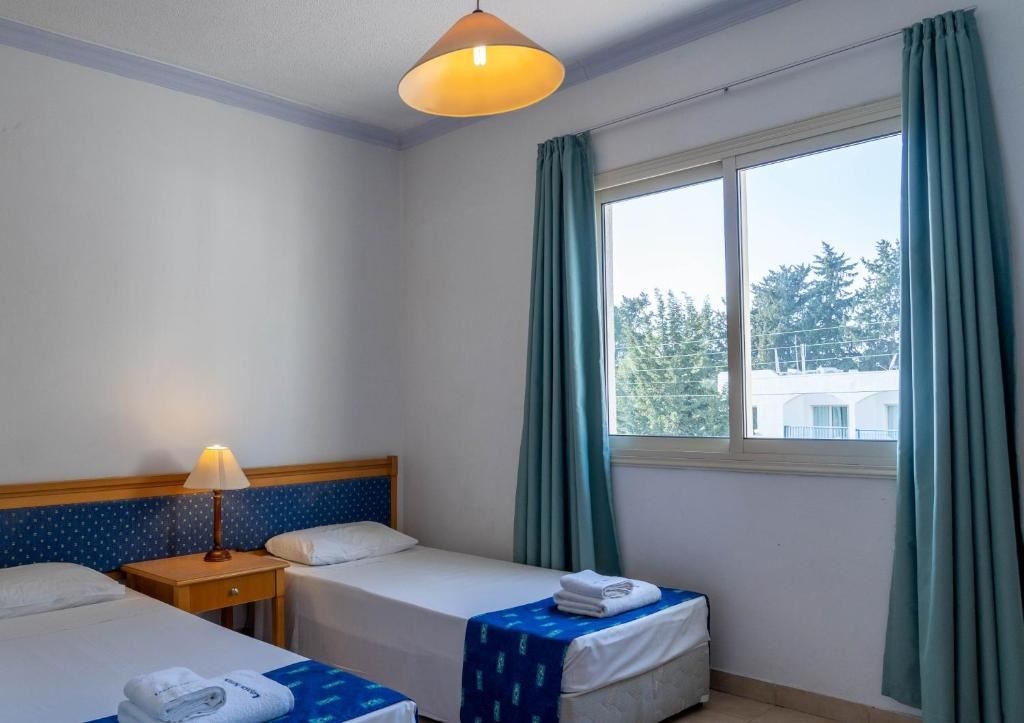 rooms-2-bedroom-standard-apartment