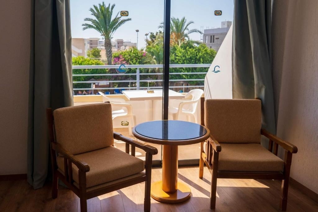 rooms-twin-standard-room