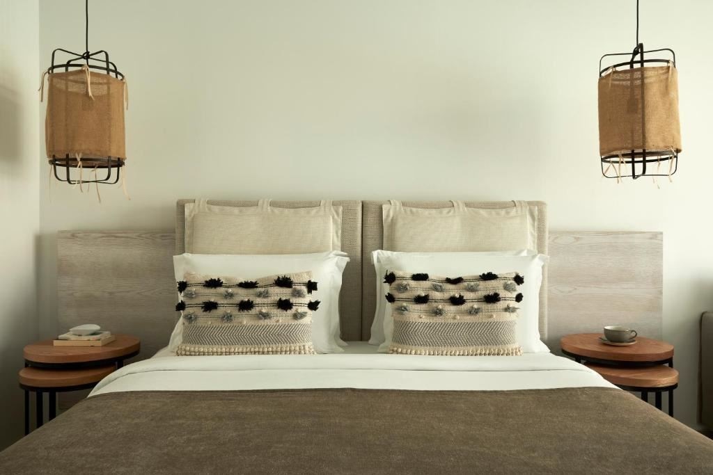 rooms-double-room-limited-seaview-residences