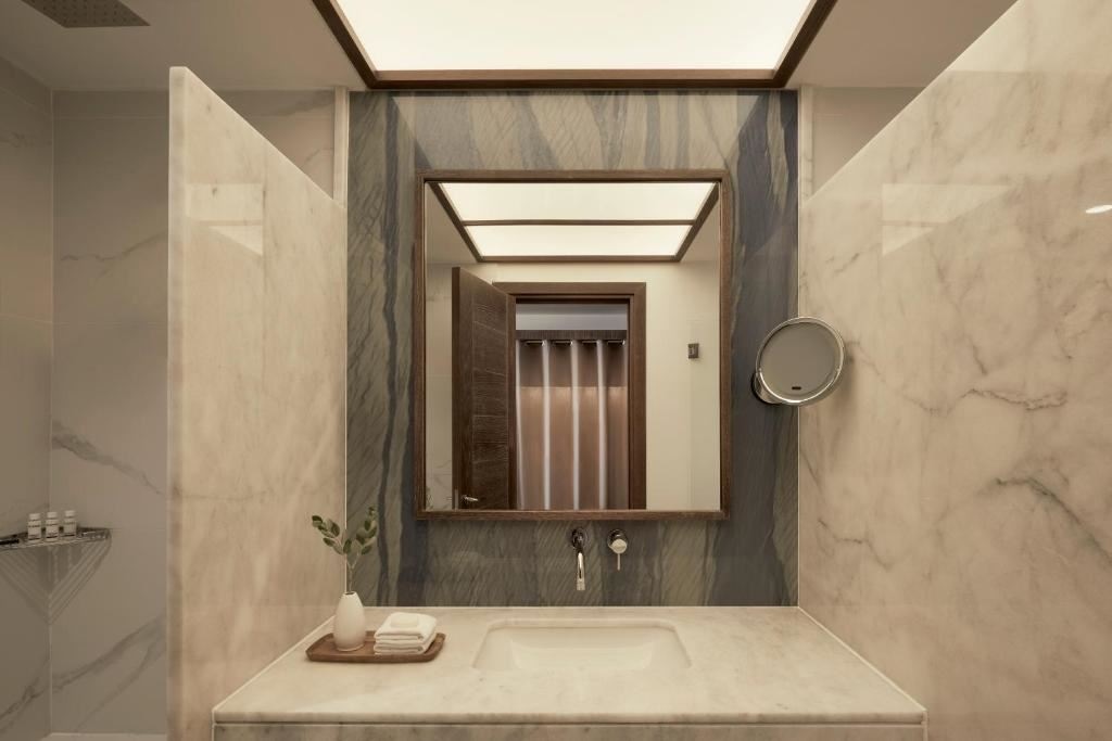 rooms-room-family-residence-sliding-doors