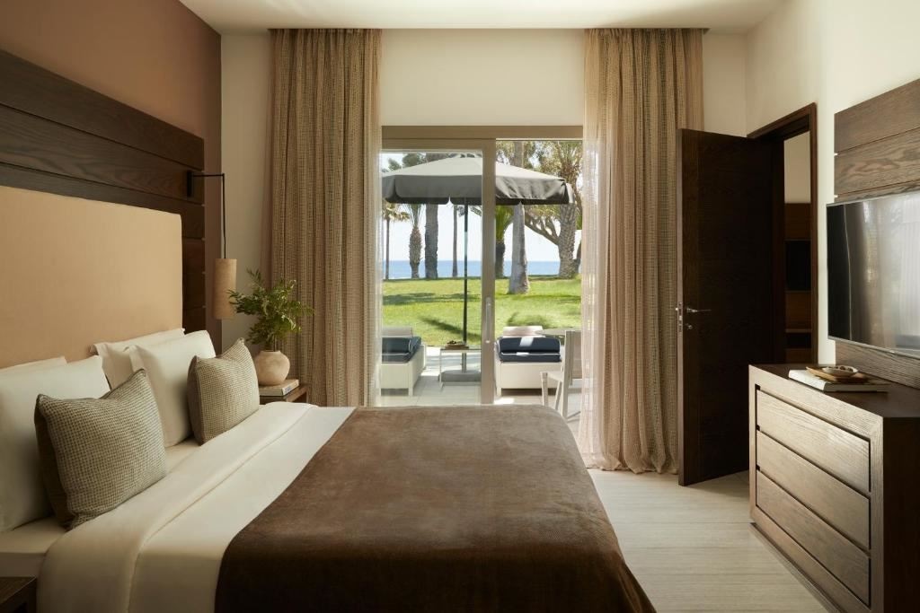 rooms-mare-vip-suite-swim-up-bungalow-area