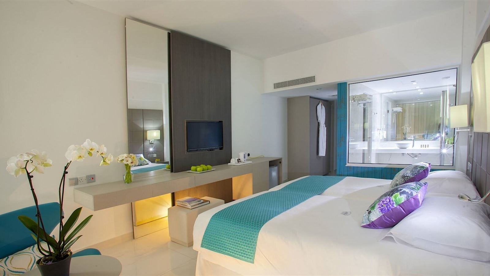 rooms-premium-suite-poolsea-view