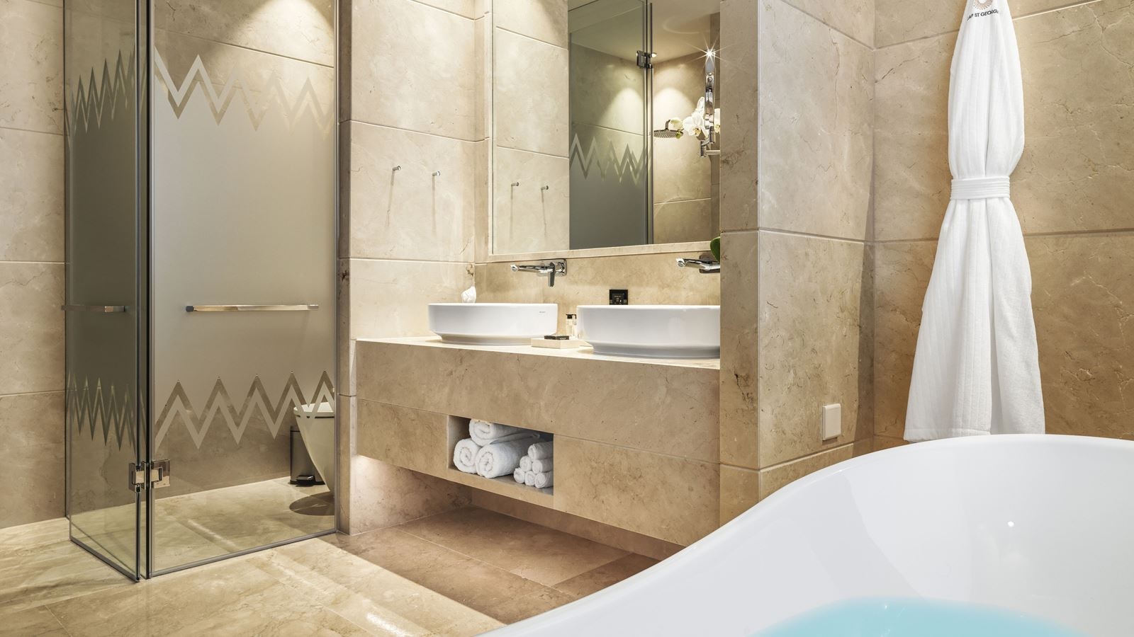 rooms-room-balcony-or-terrace