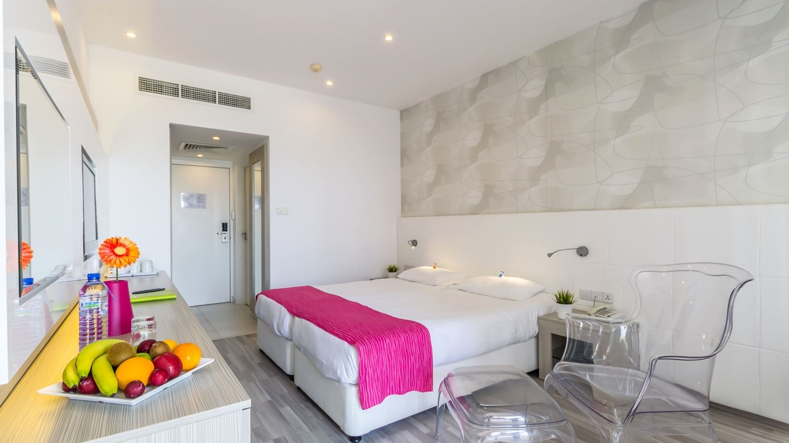 rooms-standard-room-inland-view-balcony-or-terrace