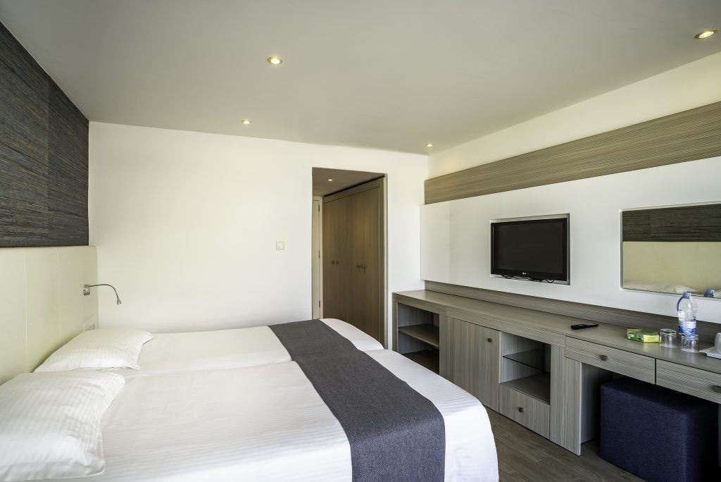 rooms-annex-room-balcony-or-terrace