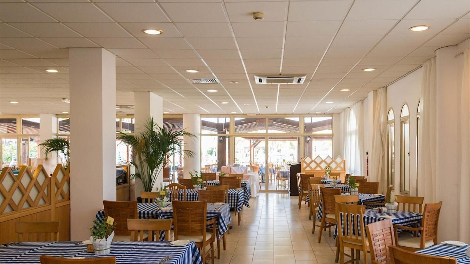 restaurants-restaurants