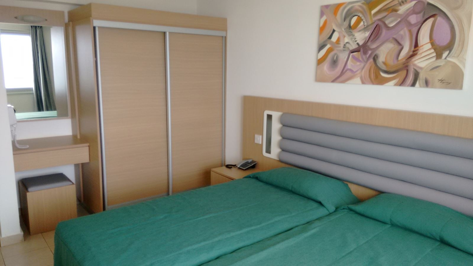 rooms-1-bedroom-standard-apartment-lateral-sea-or-pool-view