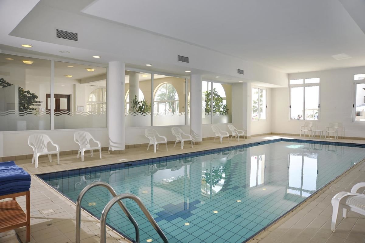 pools-indoor-pool
