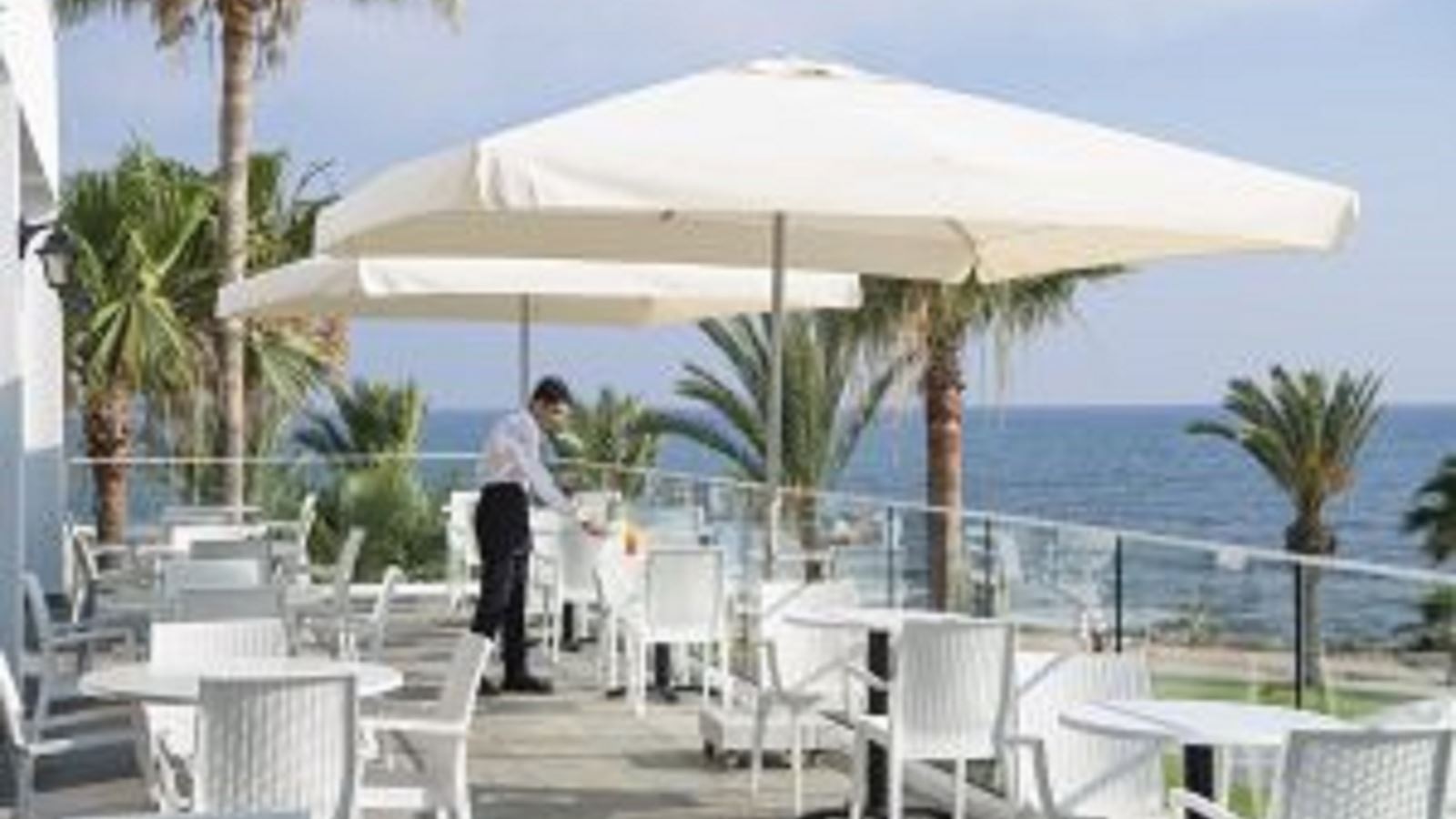 restaurants-pelagos-pool-bar--restaurant