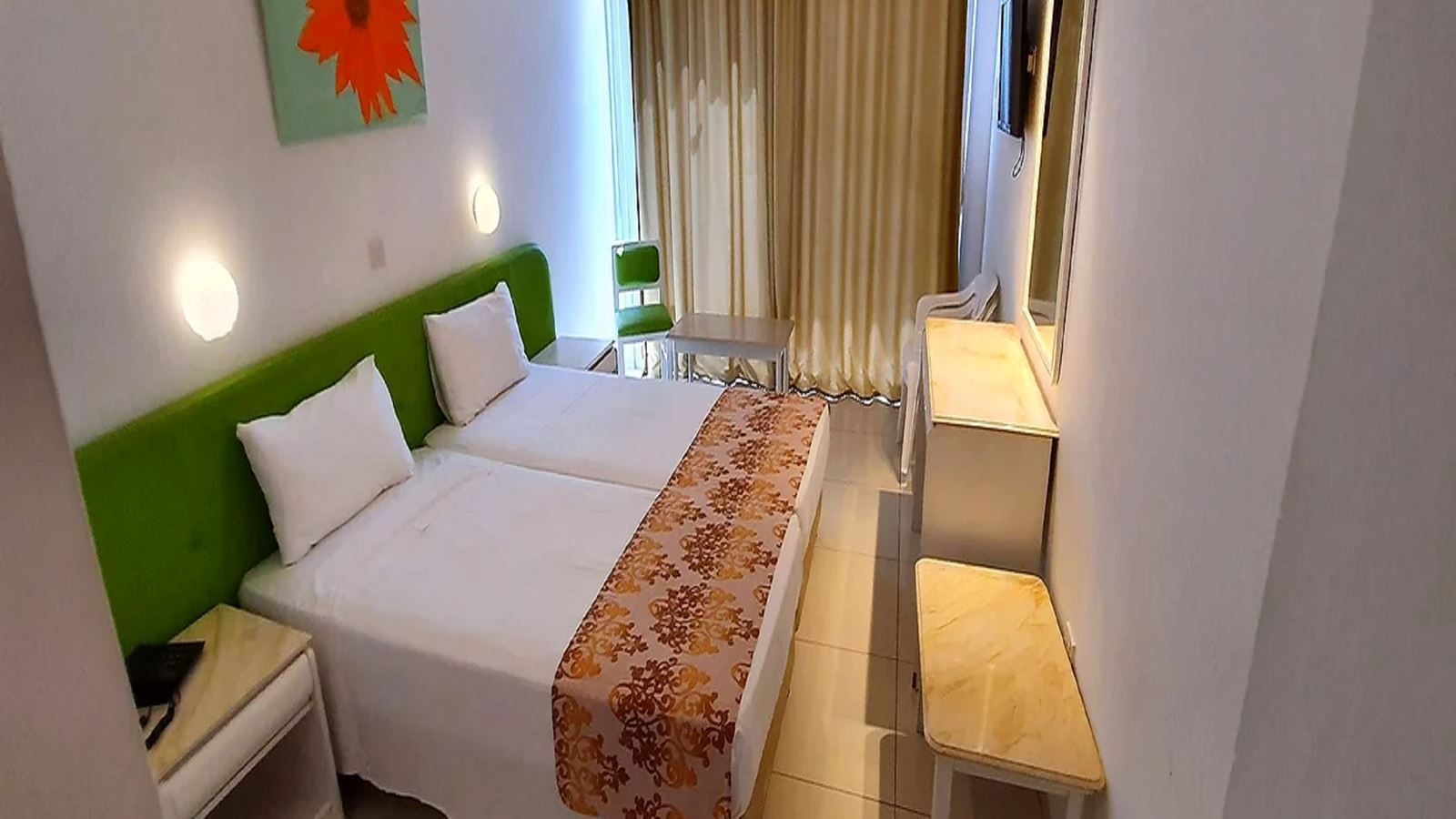 rooms-superior-room-inland-view