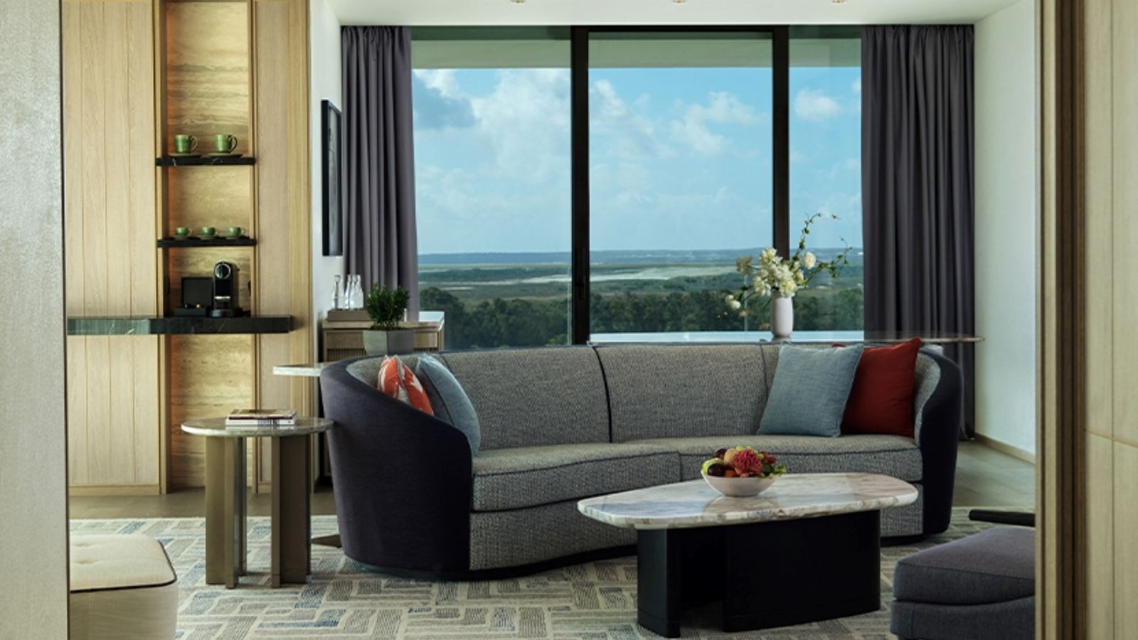 rooms-sky-suite-panorama-view-balcony